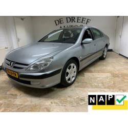 Peugeot 607 2.0-16V ZONDAG ' s open van 12-tot 17 uur