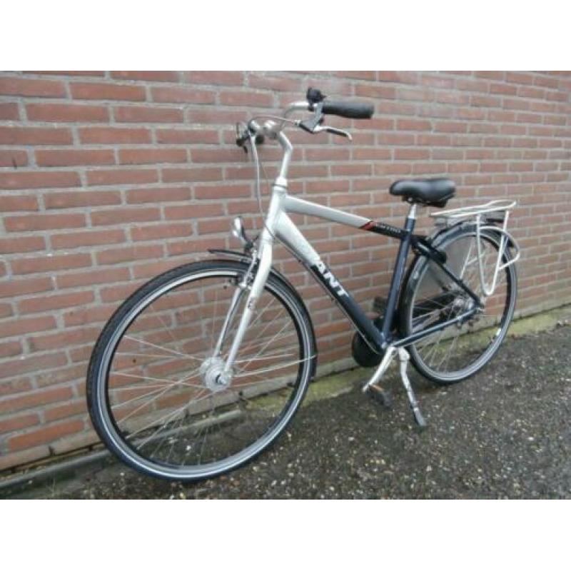 Giant Centro grote jongensfiets/ kleine herenfiets € 275,-!