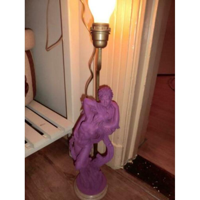 Lamp met Polystone Man Vrouw Beeld in Vrolijke Ibiza Style