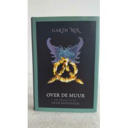 Garth nix - het oude koninkrijk - over de muur hardcover