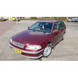 Volvo V40 1.8 1998 Rood