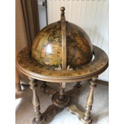 Antieke bar globe drank wereldbol barglobe globebar minibar