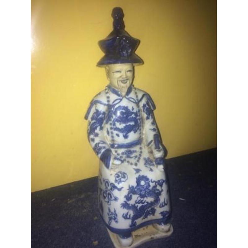 Oud Chinees porselein beeld 32cm