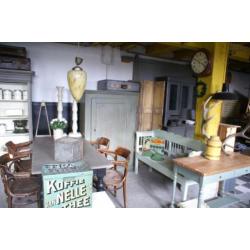 Antieke brocante industriële stoere meubels en accessoires