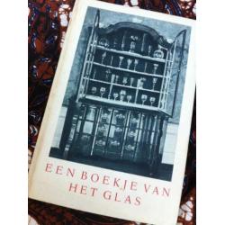 Een boekje van het glas. 1938