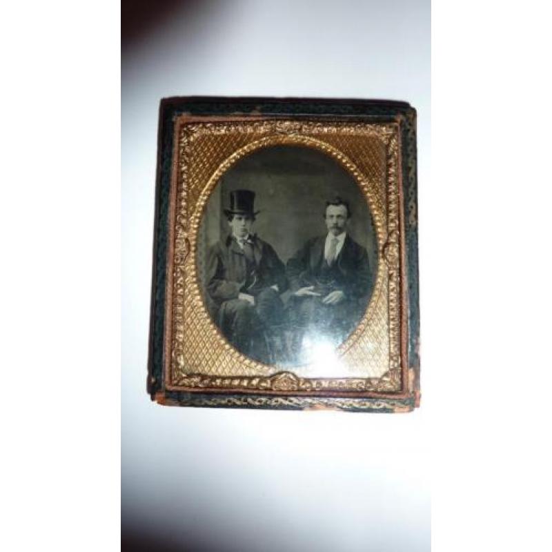 Ambrotype foto (op glas) met prachtig antiek lijstje 1876