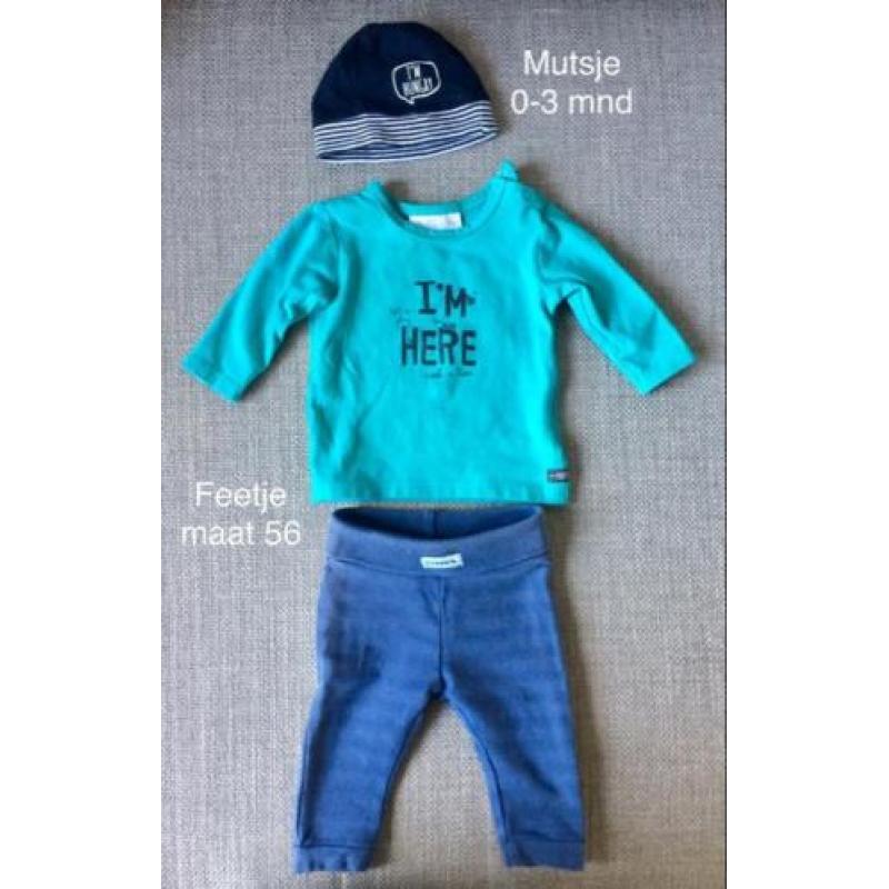 Stoere babykleertjes maat 50-56