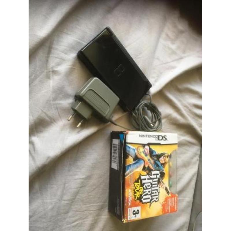 Nintendo ds lite met guitar hero en meer spellen