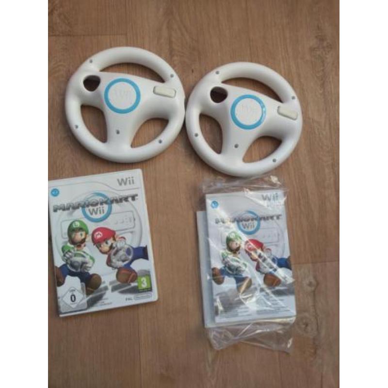 Mario kart wii inclusief 2 originele stuurtjes en boekjes